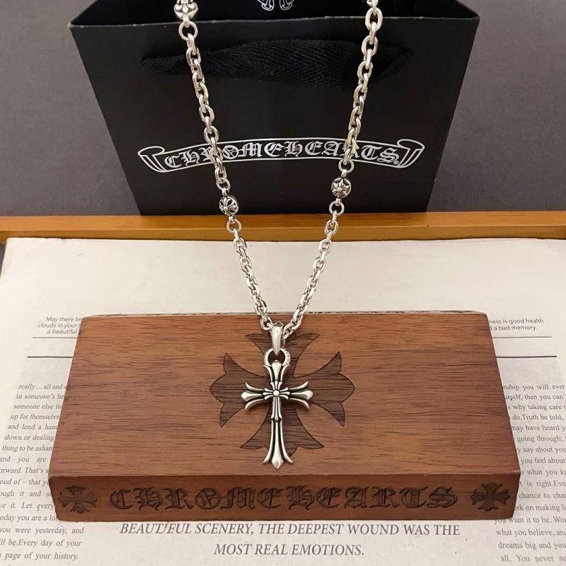 Ch**me He**ts necklaces